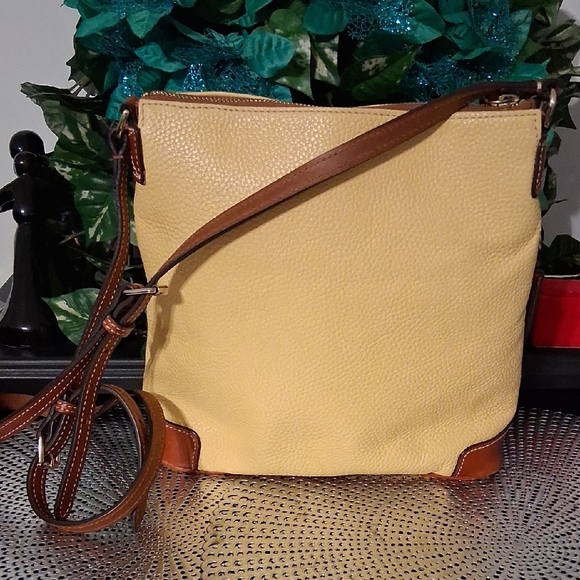 Dooney & Bourke Cream and Brown Crossbody Bag - Picture 3 of 7